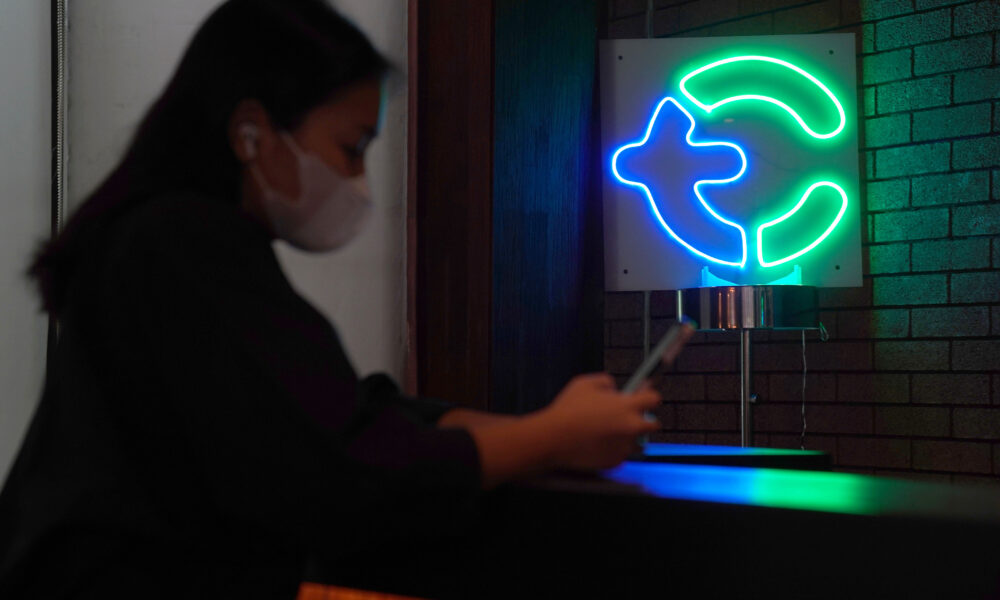 Ilustrasi pedagang aset kripto di Indonesia, Tokocrypto. Foto: Dimas Ardian/Bloomberg