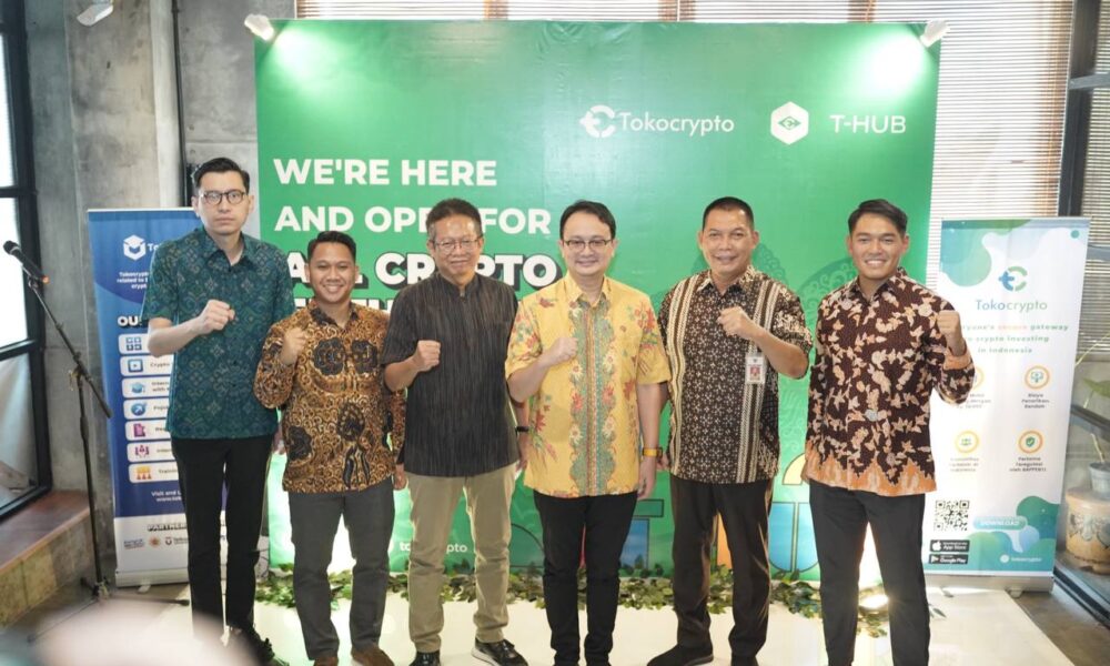 Peresmian T-Hub Solo yang dilaksanakan pada Jumat (19/8) dihadiri oleh Wakil Menteri Perdagangan, Jerry Sambuaga; Plt. Kepala Bappebti, Didid Noordiatmoko; Wakil Wali Kota Surakarta, Teguh Prakosa. Foto: Dok. Tokocrypto.