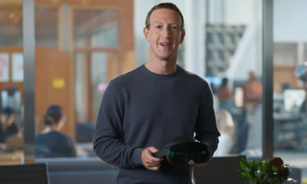 CEO Meta, Mark Zuckerberg telah mengenalkan headset VR baru, Quest Pro. Foto: Meta Inc.
