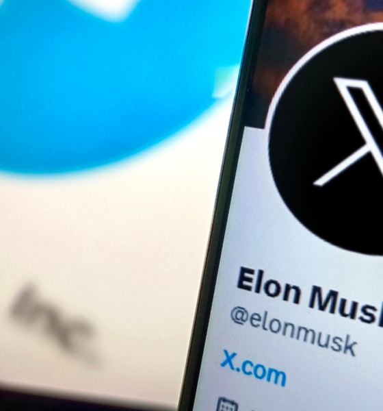 Elon Musk ganti nama dan logo Twitter jadi X. Sumber: Getty Images.