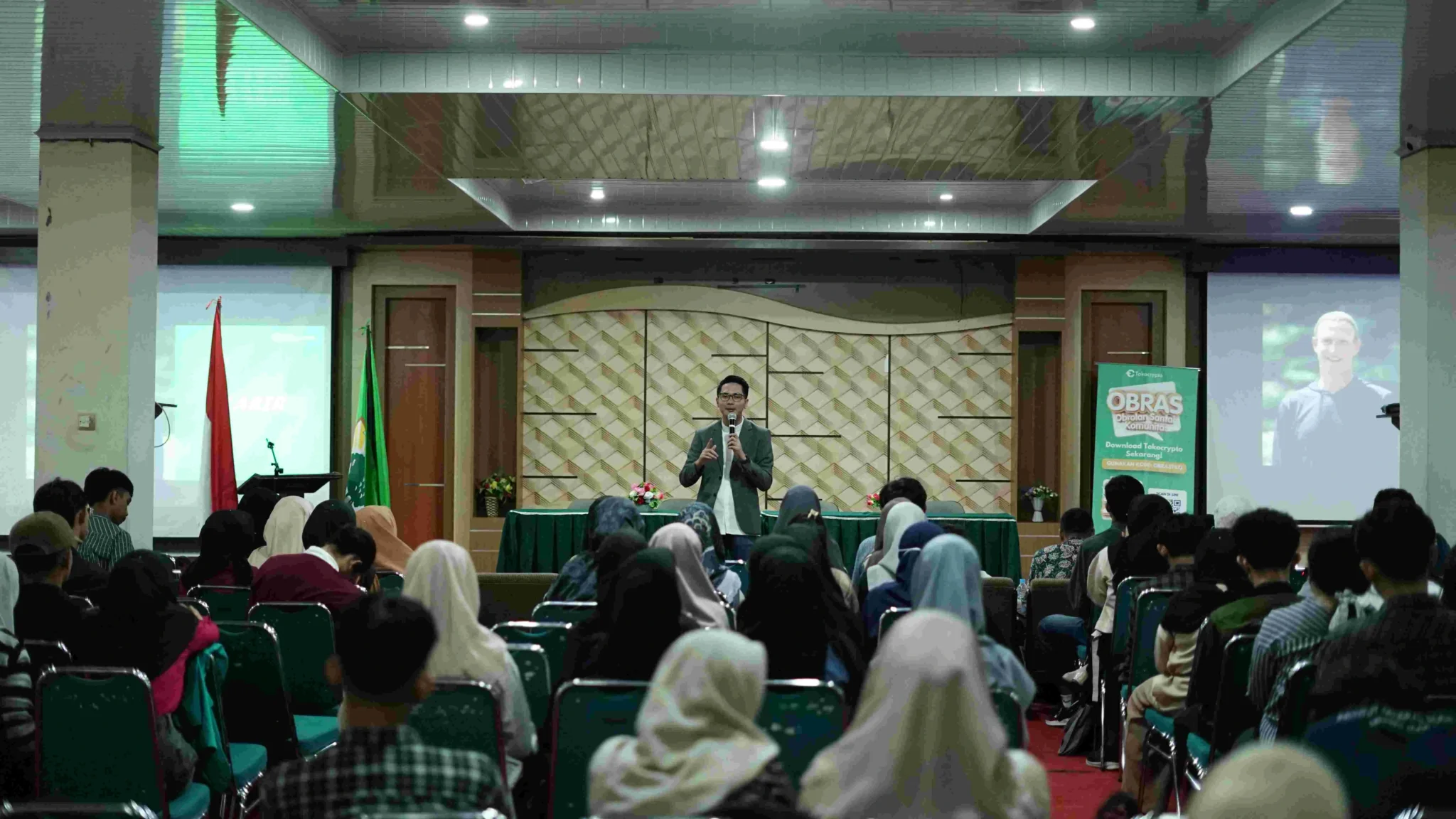 CMO Tokocrypto - Wan Iqbal di acara Web3 On Campus Universitas Andalas. Sumber: Tokocrypto.