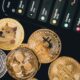 XRP & DOGE, Top Altcoin Pimpin Kenaikan Pasar Kripto Hari Ini