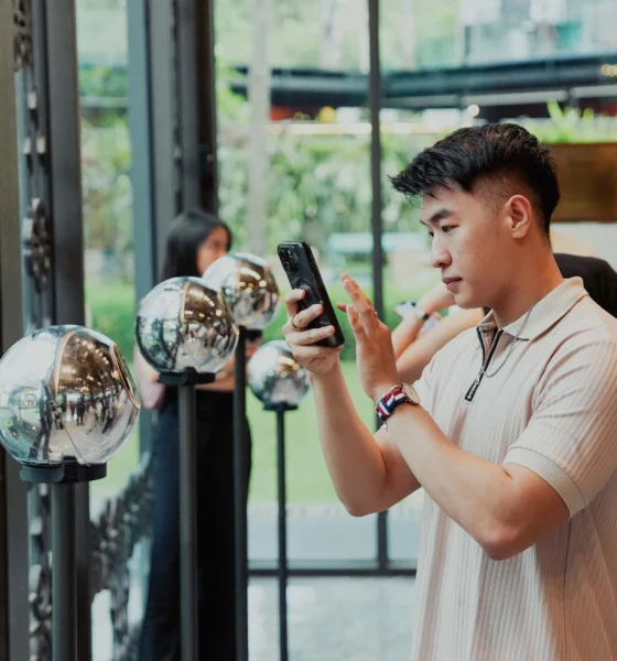 Proyek kripto Worldcoin hadir di Indonesia. Sumber: World.