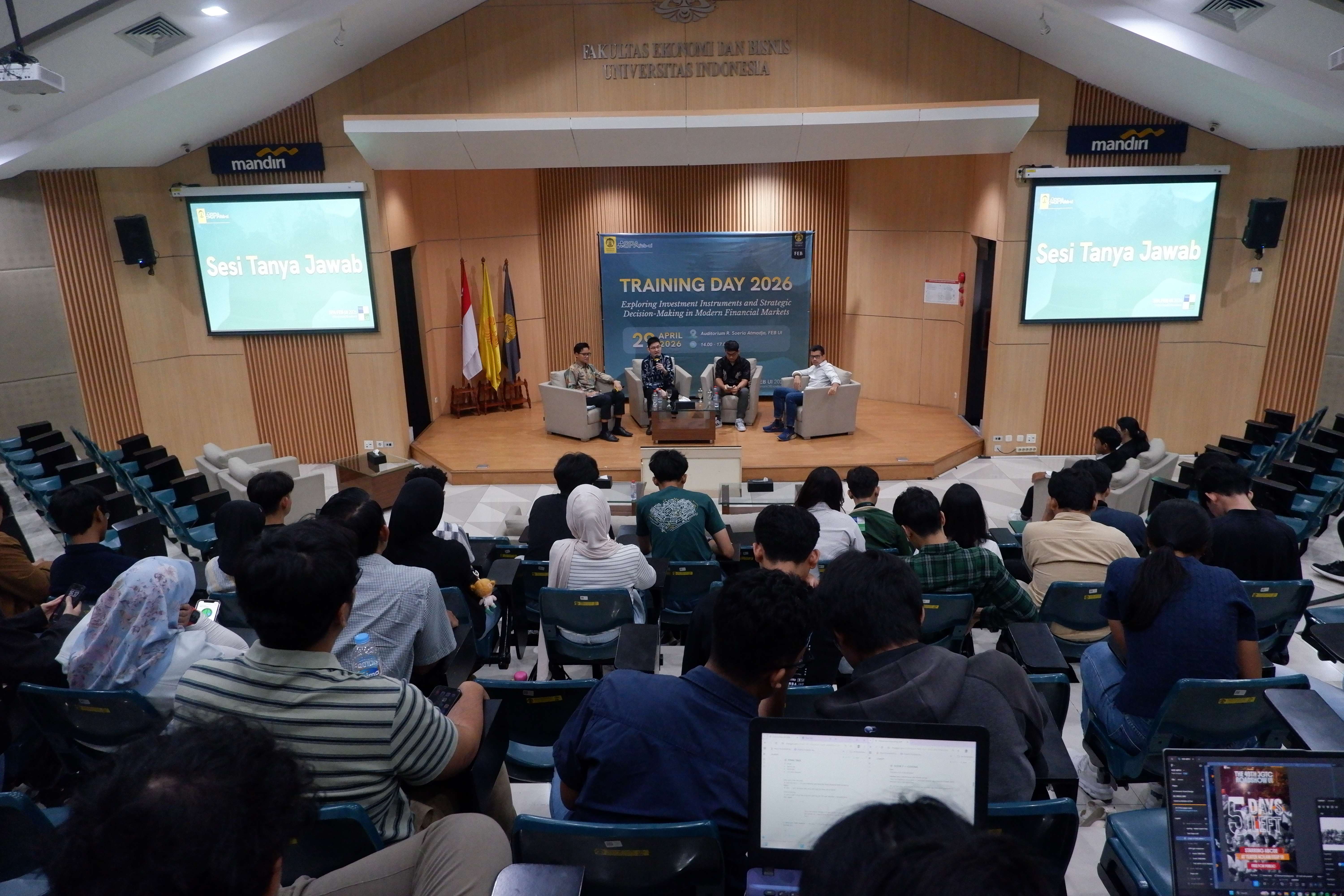 Rangkaian kegiatan literasi kripto dalam program Bulan Literasi Kirpto (BLK)2026 di Universitas Indonesia Depok.